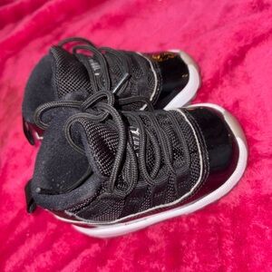 Baby retro 11’s size 3c